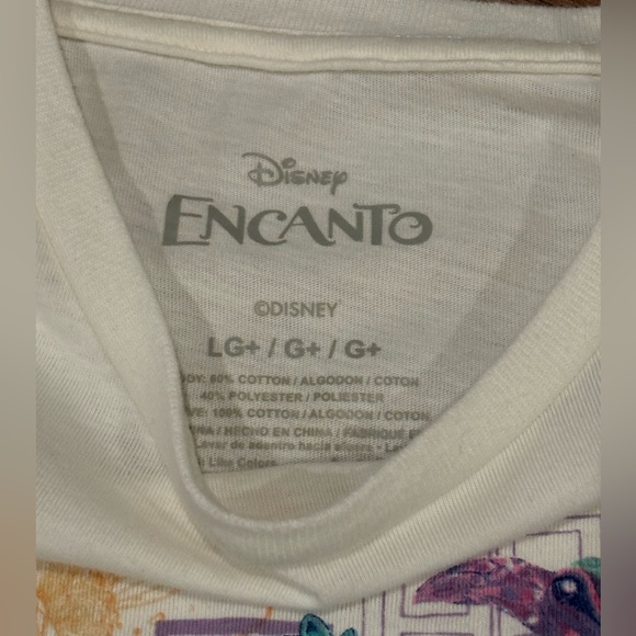 Disney Encanto Lot with Dress, Tee, and Storage Cube - Picture 13 of 16